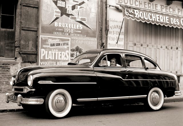 Ancien Commerce / Ancienne boutique
Boucherie
Ancienne voiture Ford Vedette avec conductrice
Affiche publicitaire Exposition universelle de Bruxelles en 1958
Reproduction / retirage de photo ancienne d'après négatif 7 x 11 cm

https://www.ebay.fr/itm/401069054476

#photoancienne #photographieancienne #vintagepicture #vintagephotography #reprint #france #antiquepicture
#polypictures #tiragephoto #frenchphotography #vintage #déco #decoration #negatif #voiture #ford #voitureford #oldcars #fordvedette #voitureancienne #1950s #50s #ancienneboucherie #anciencommerce 
#anciennedevanture #boutiqueancienne #expositionuniverselle1958 #lesplatters