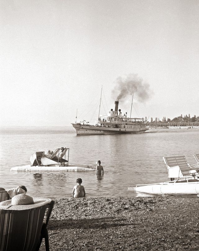 #photoancienne #photographieancienne #vintagepicture #vintagephotography #france #antiquepicture
#polypictures #tiragephoto #frenchphotography #vintage #decorationinterieure #architectureinterieure #inspirationdeco #architecturedesign #retro #negatif #landscapephotography #paysage #agencedecommunication #illustration #photodillustration #bateauvapeur #steamboat #plage #beachphotography #pedalo